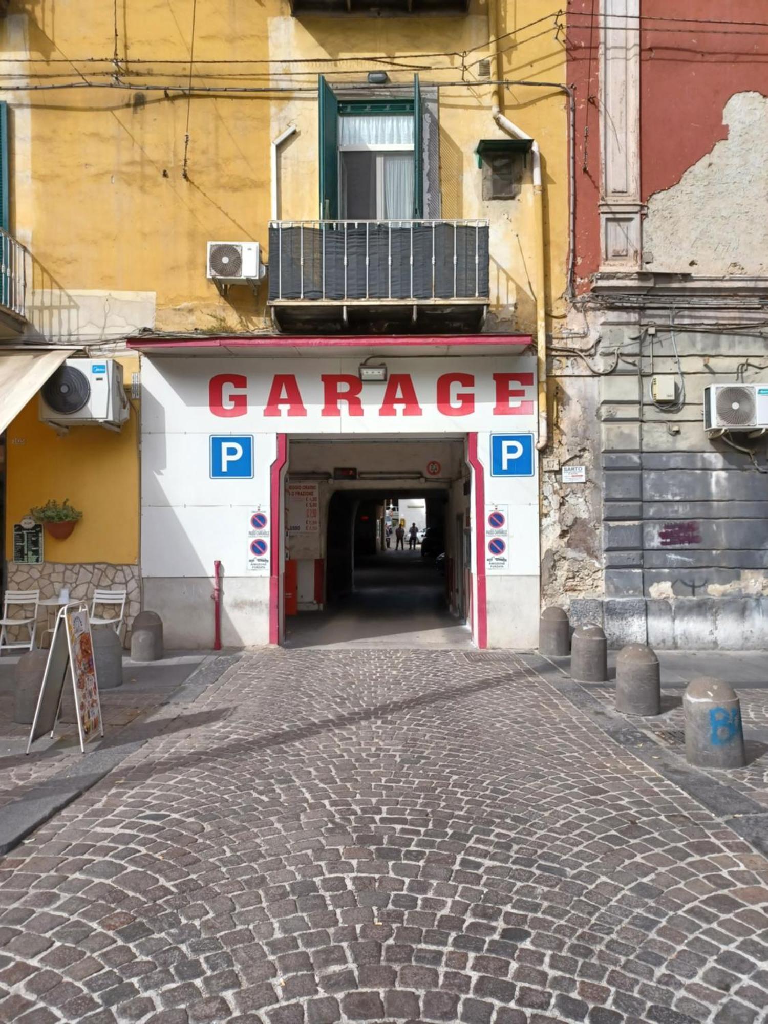 Domus Duomo B&B Napoli Kültér fotó